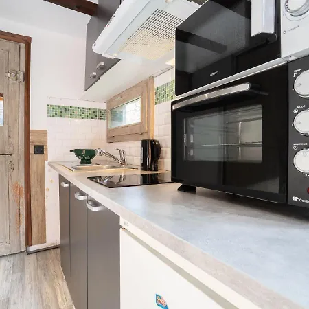 Les Mazots De La Renardiere By Interhome *